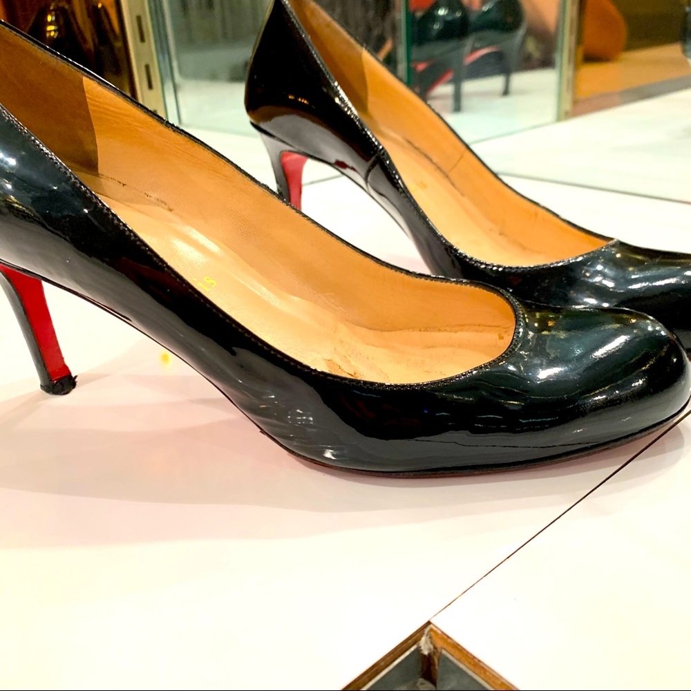 CHRISTIAN LOUBOUTIN HEELS